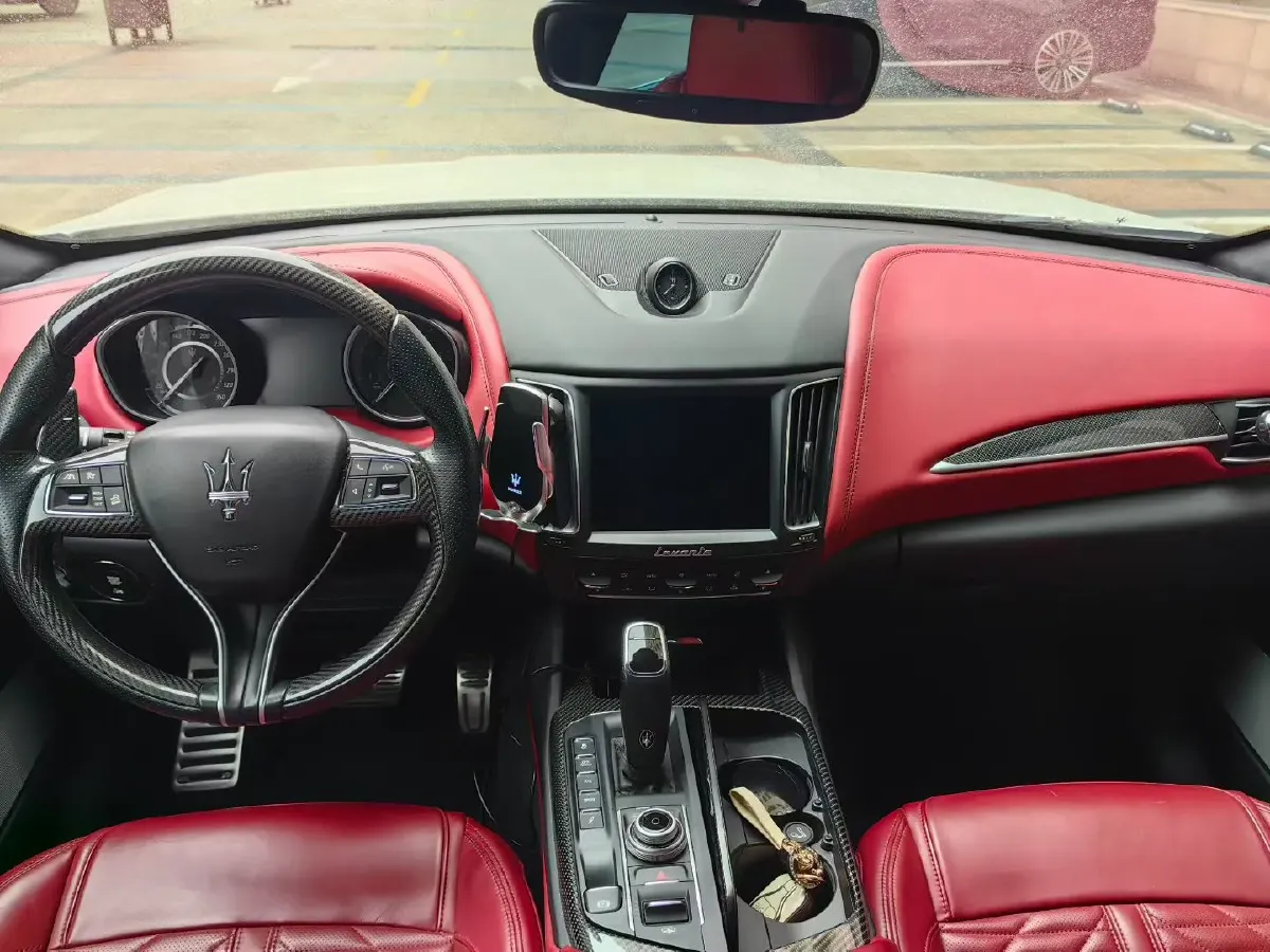 2019 Maserati Levante 3.8T 550HP V8 8AT,autocango,china used car exporter,china ev exporter,chinese used car exporter,chinese used ev exporter