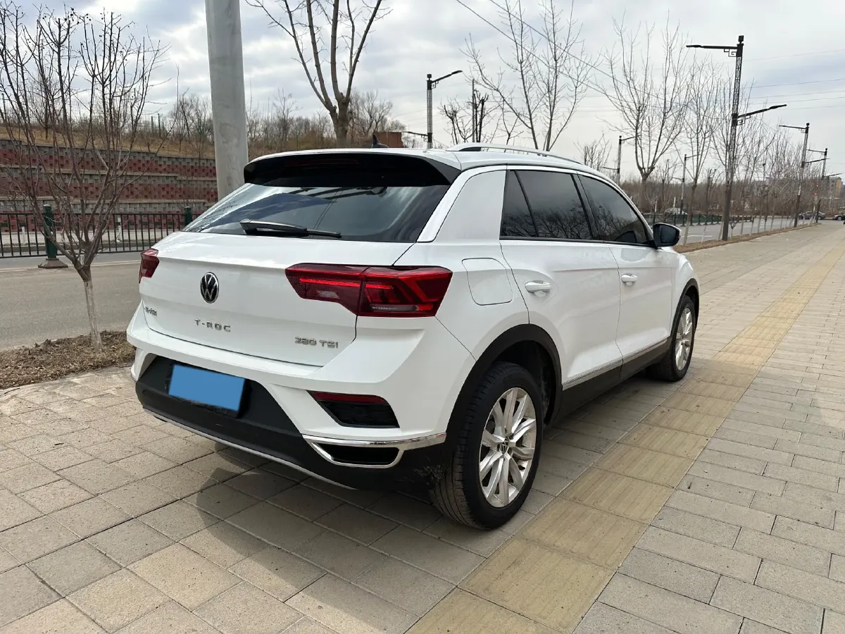 2022 Volkswagen T-Roc 1.4T 150HP L4 7DCT,autocango,china used car exporter,china ev exporter,chinese used car exporter,chinese used ev exporter