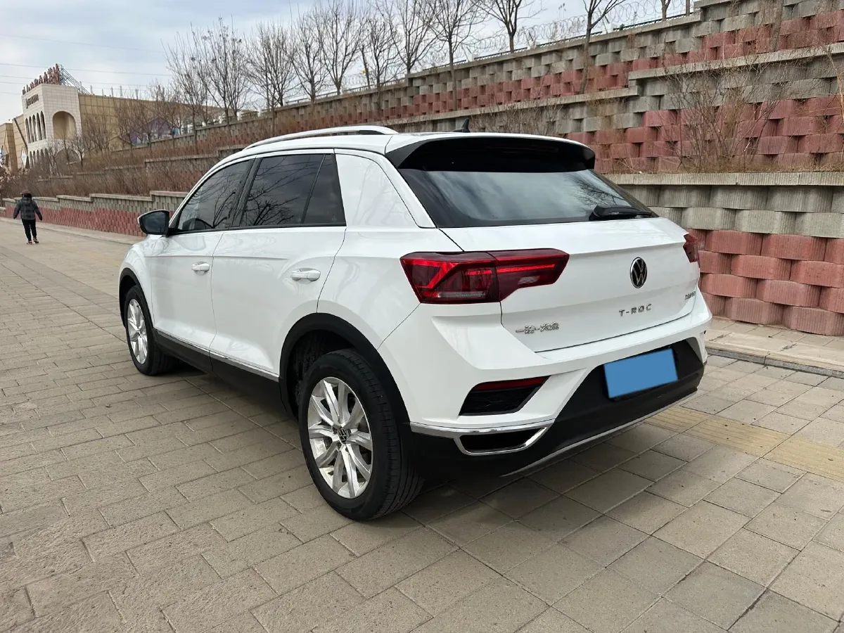 2022 Volkswagen T-Roc 1.4T 150HP L4 7DCT,autocango,china used car exporter,china ev exporter,chinese used car exporter,chinese used ev exporter