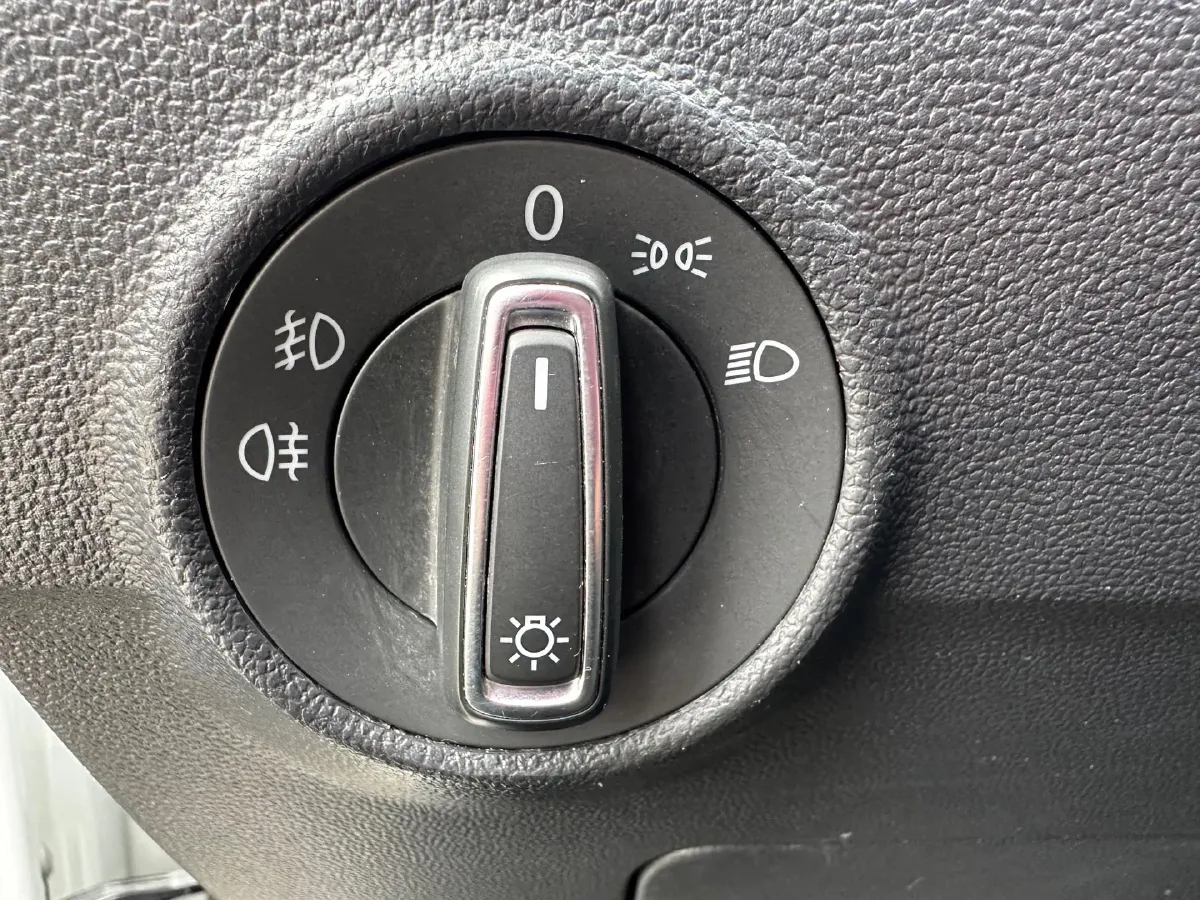 2022 Volkswagen T-Roc 1.4T 150HP L4 7DCT,autocango,china used car exporter,china ev exporter,chinese used car exporter,chinese used ev exporter