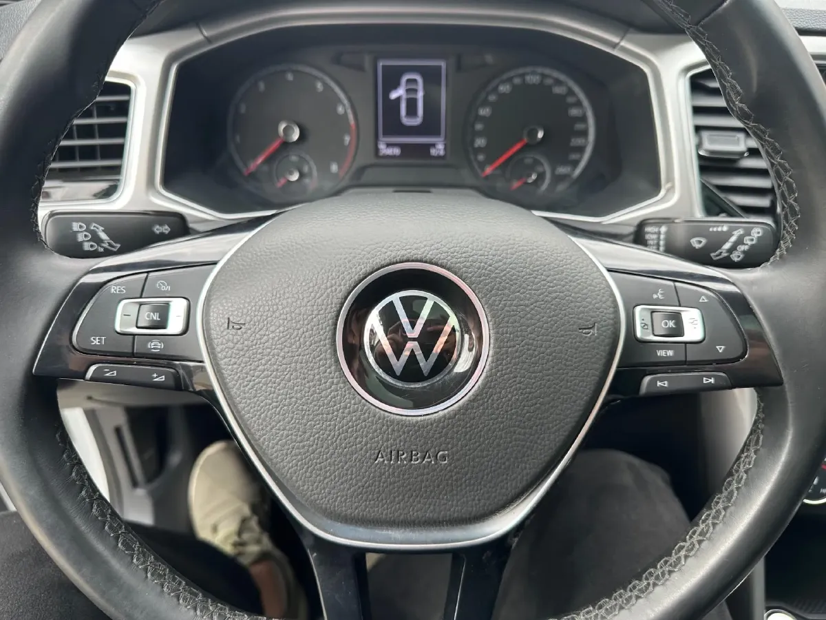 2022 Volkswagen T-Roc 1.4T 150HP L4 7DCT,autocango,china used car exporter,china ev exporter,chinese used car exporter,chinese used ev exporter