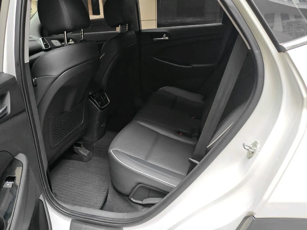 2020 Hyundai Tucson 1.6T 177HP L4 7DCT,autocango,china used car exporter,china ev exporter,chinese used car exporter,chinese used ev exporter