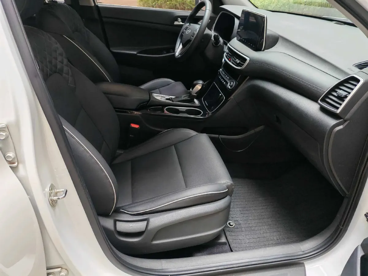 2020 Hyundai Tucson 1.6T 177HP L4 7DCT,autocango,china used car exporter,china ev exporter,chinese used car exporter,chinese used ev exporter