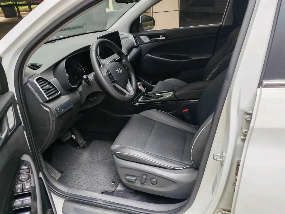 2020 Hyundai Tucson 1.6T 177HP L4 7DCT,autocango,china used car exporter,china ev exporter,chinese used car exporter,chinese used ev exporter