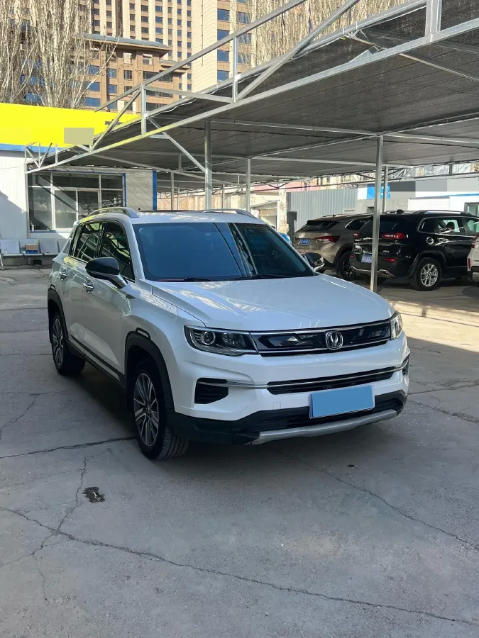 2019 ChangAn CS35 Plus 1.6L 128HP L4 5MT,autocango,china used car exporter,china ev exporter,chinese used car exporter,chinese used ev exporter
