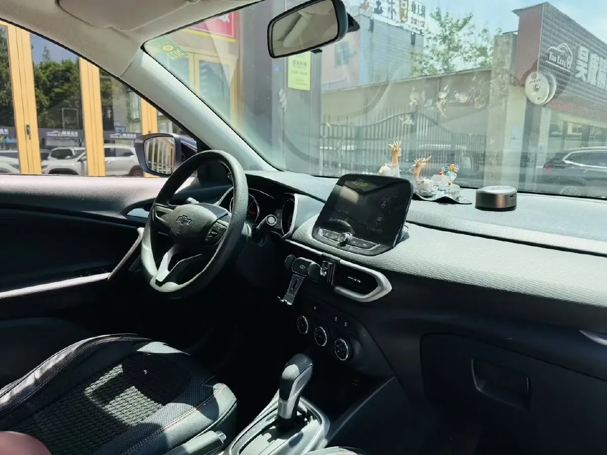 2019 Chevrolet Trax 1.0T 125HP L3 6AT,autocango,china used car exporter,china ev exporter,chinese used car exporter,chinese used ev exporter