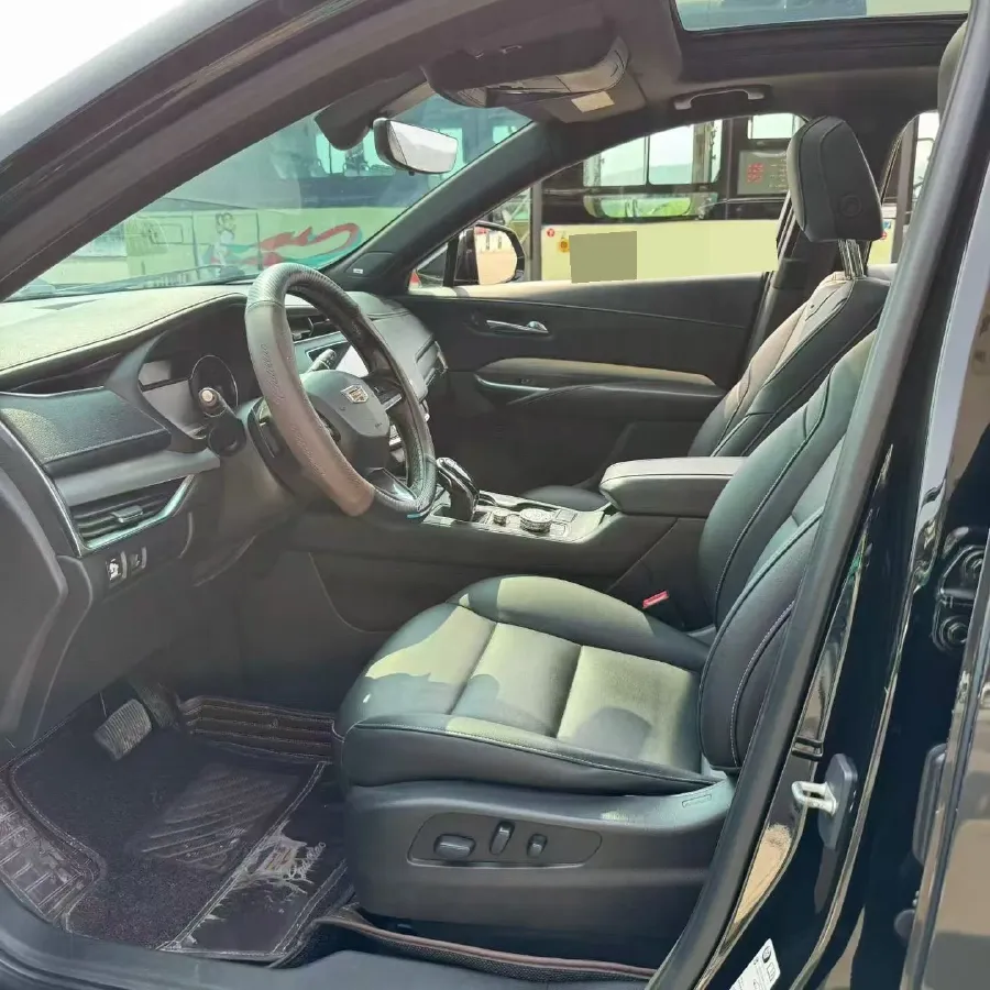 2021 Cadillac XT4 2.0T 237HP L4 9AT,autocango,china used car exporter,china ev exporter,chinese used car exporter,chinese used ev exporter