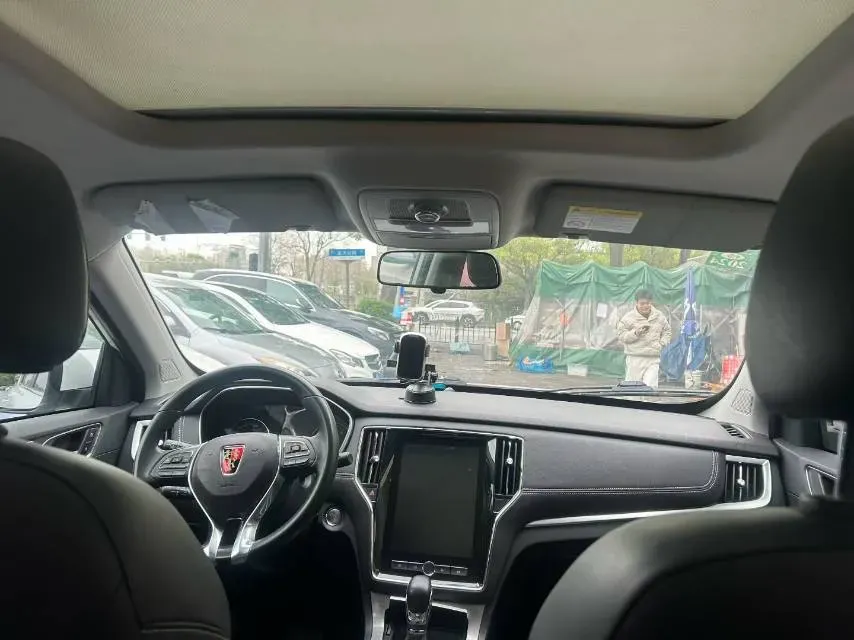 2020 Roewe i6 1.5T 169HP L4 7DCT,autocango,china used car exporter,china ev exporter,chinese used car exporter,chinese used ev exporter