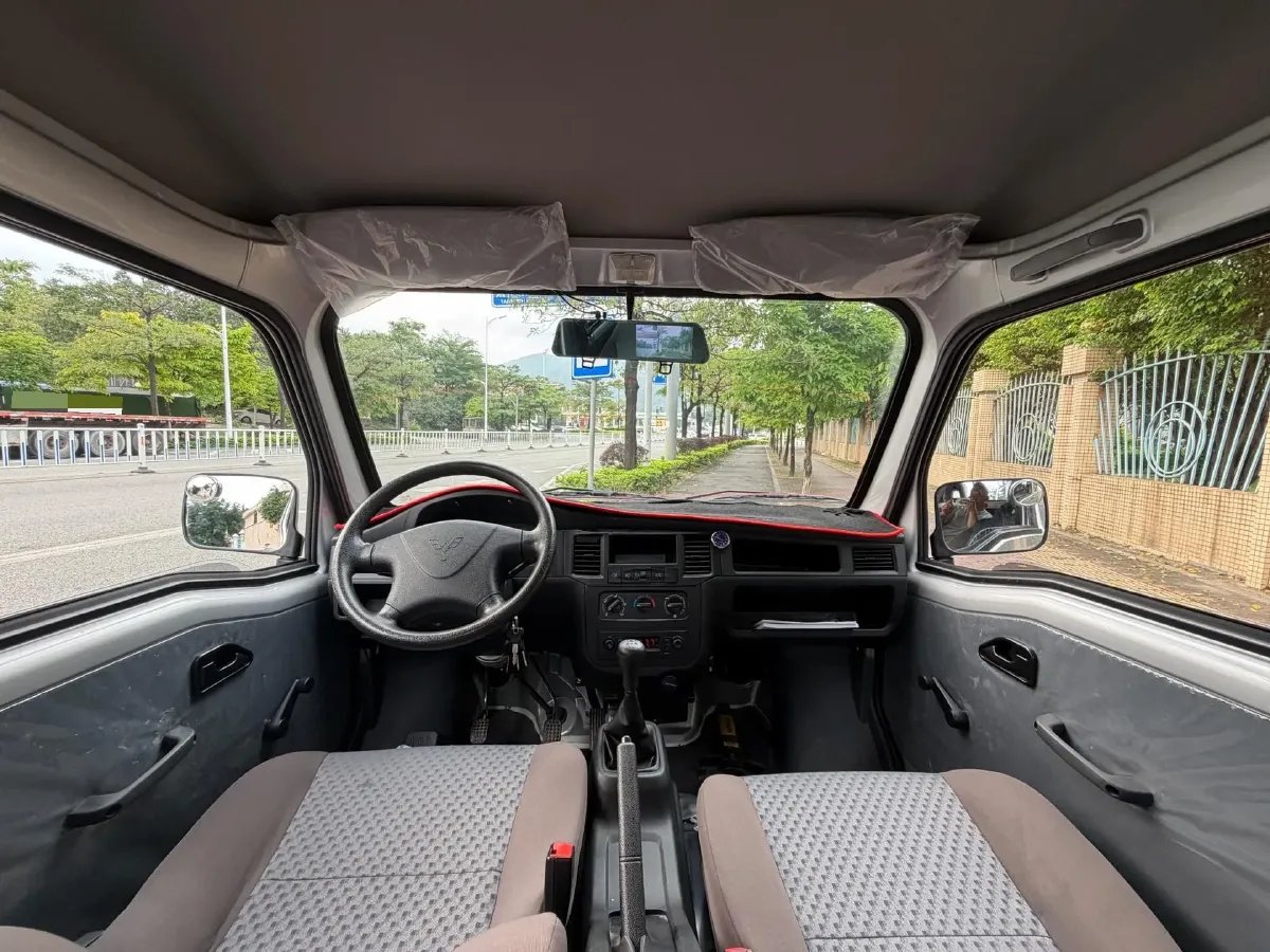 2023 WuLing ZhiGuang Mini Truck 1.5L 102HP L4 5MT,autocango,china used car exporter,china ev exporter,chinese used car exporter,chinese used ev exporter