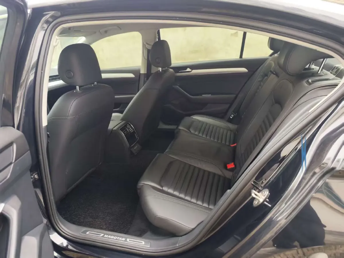 2019 Citroen C6 1.6T 170HP L4 6AT,autocango,china used car exporter,china ev exporter,chinese used car exporter,chinese used ev exporter