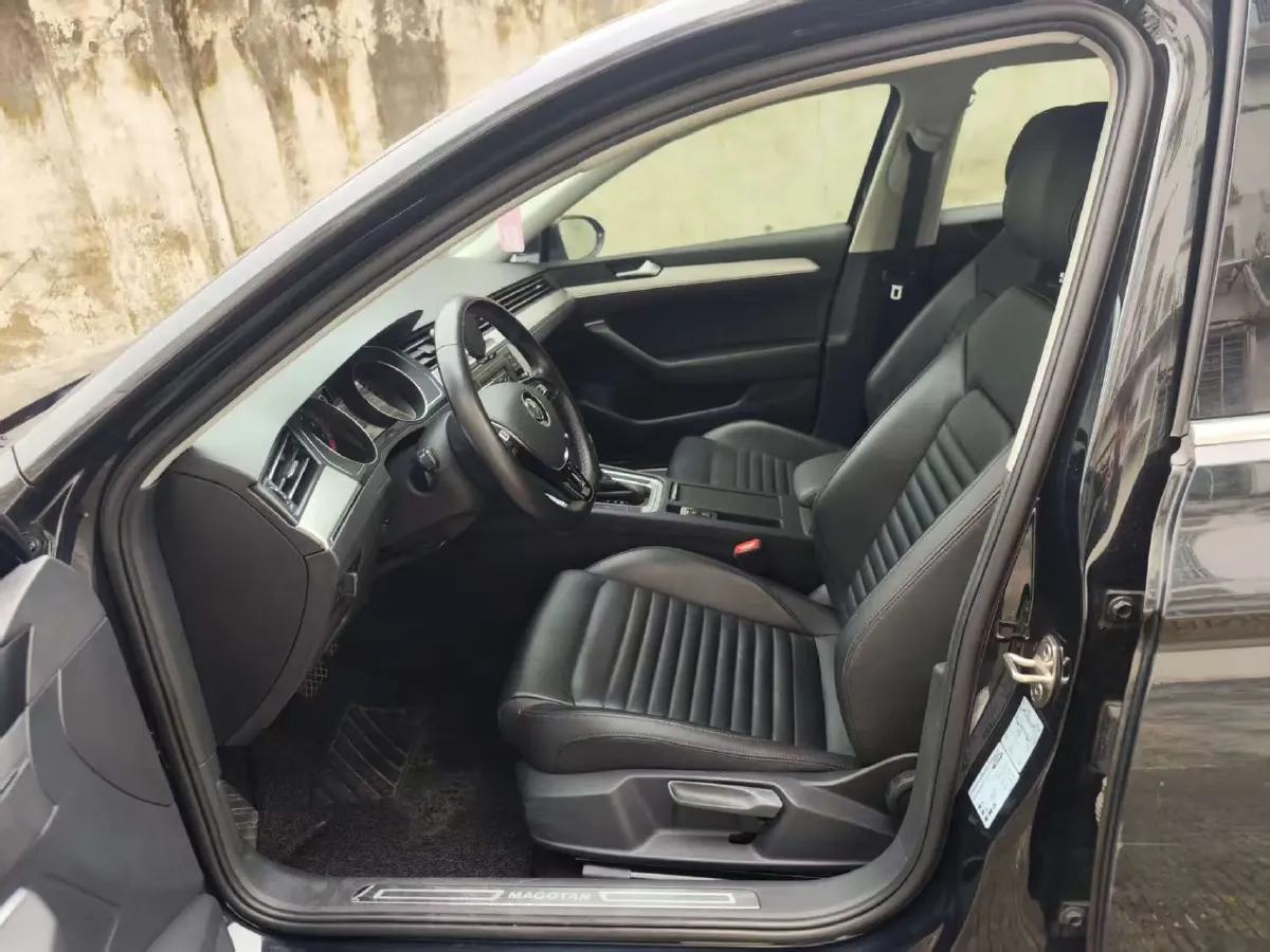 2019 Citroen C6 1.6T 170HP L4 6AT,autocango,china used car exporter,china ev exporter,chinese used car exporter,chinese used ev exporter