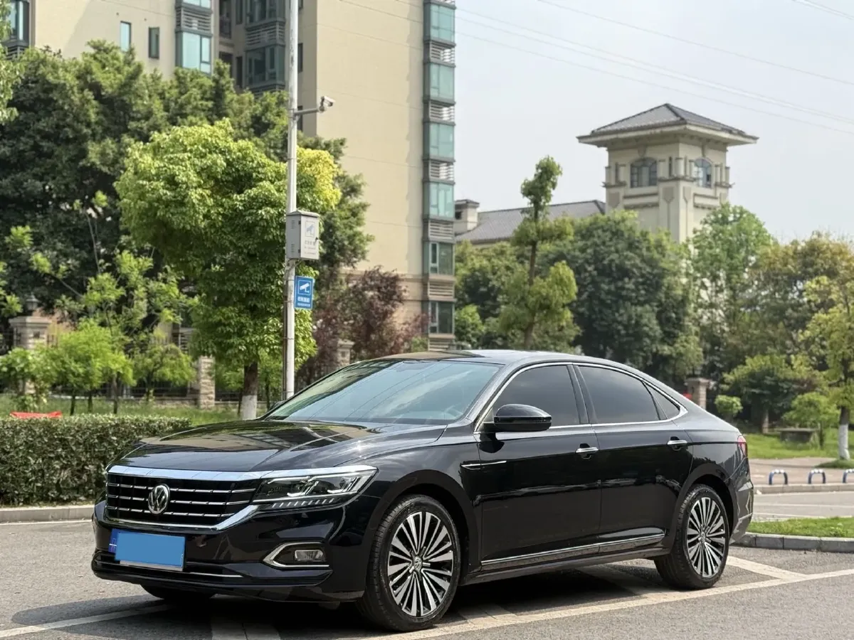 2019 Volvo V40 1.5T 152HP L4 6AT,autocango,china used car exporter,china ev exporter,chinese used car exporter,chinese used ev exporter