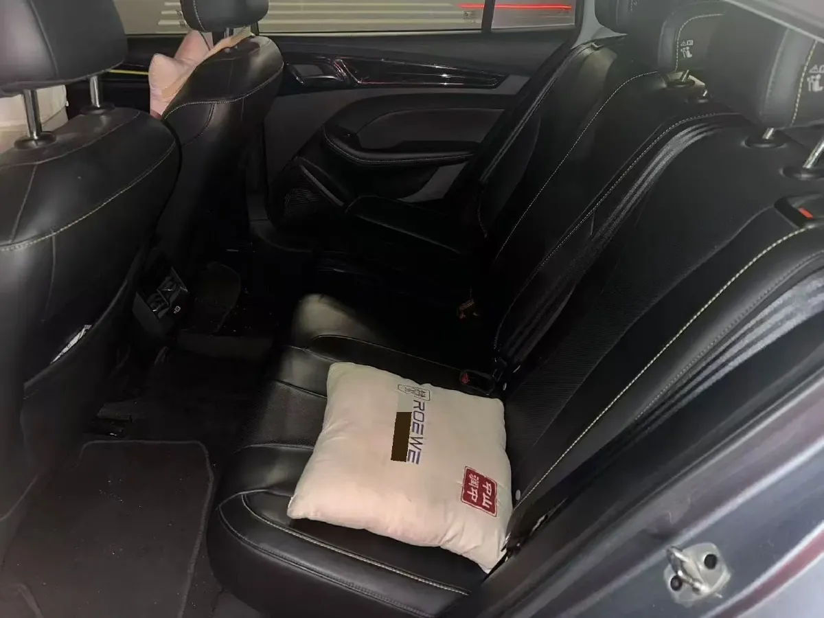 2021 Roewe i5 1.5L 120HP L4 CVT,autocango,china used car exporter,china ev exporter,chinese used car exporter,chinese used ev exporter