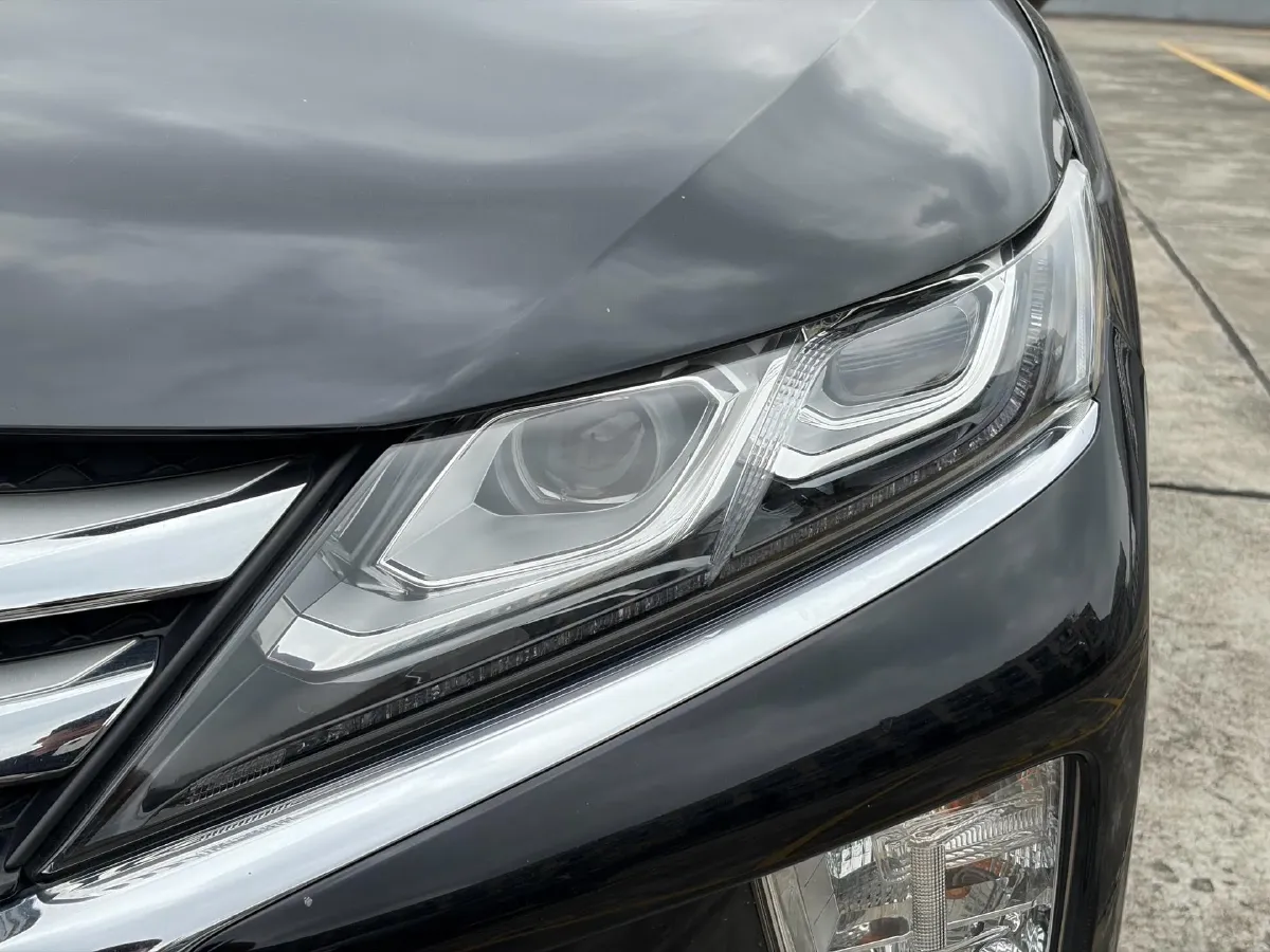 2018 Mitsubishi Eclipse Cross 1.5T 170HP L4 CVT,autocango,china used car exporter,china ev exporter,chinese used car exporter,chinese used ev exporter