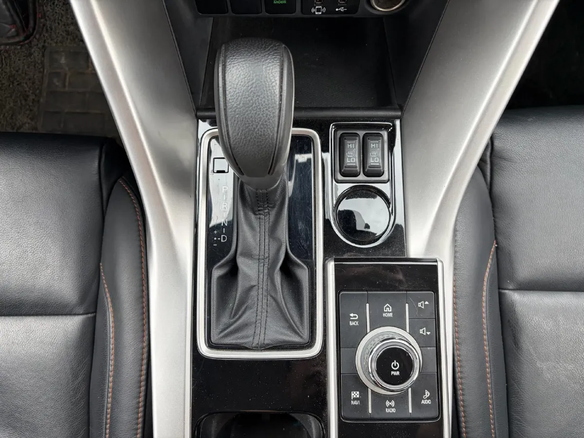 2018 Mitsubishi Eclipse Cross 1.5T 170HP L4 CVT,autocango,china used car exporter,china ev exporter,chinese used car exporter,chinese used ev exporter