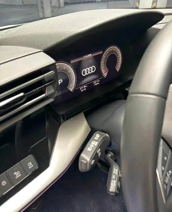 2025 Audi A3 1.5T 160HP L4 7DCT,autocango,china used car exporter,china ev exporter,chinese used car exporter,chinese used ev exporter