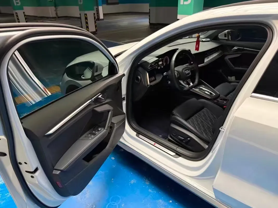 2025 Audi A3 1.5T 160HP L4 7DCT,autocango,china used car exporter,china ev exporter,chinese used car exporter,chinese used ev exporter