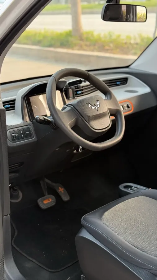 2020 WuLing HongGuang MINI EV BEV 9KWH,autocango,china used car exporter,china ev exporter,chinese used car exporter,chinese used ev exporter