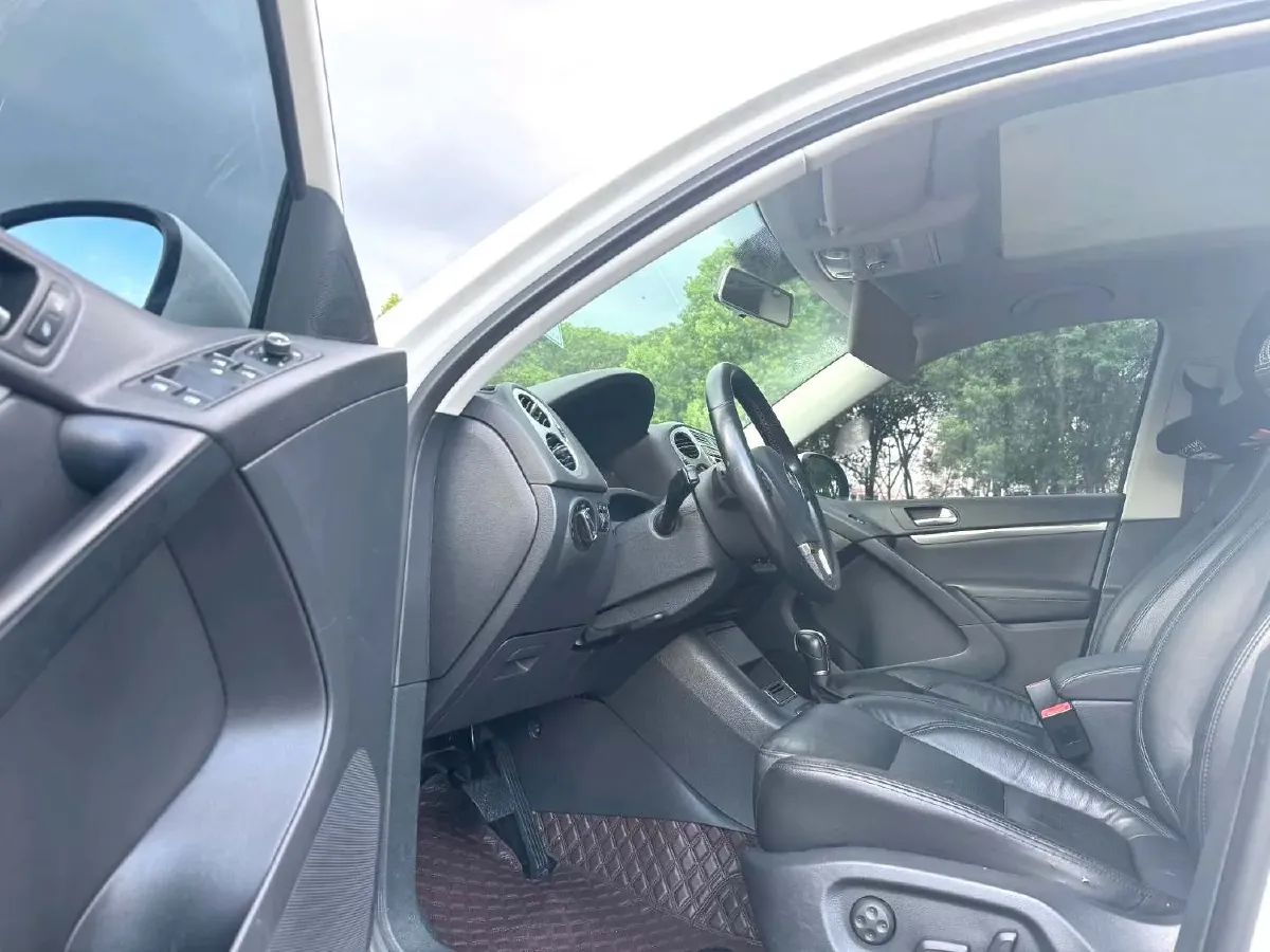 2017 MAXUS T60 2.0T 224HP L4 6AT,autocango,china used car exporter,china ev exporter,chinese used car exporter,chinese used ev exporter