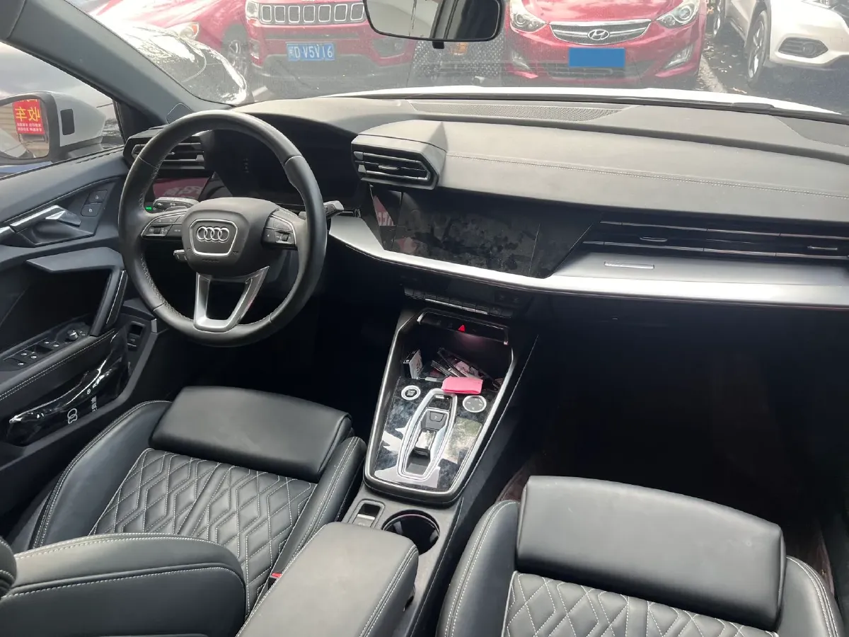 2025 Audi A3 1.5T 160HP L4 7DCT,autocango,china used car exporter,china ev exporter,chinese used car exporter,chinese used ev exporter