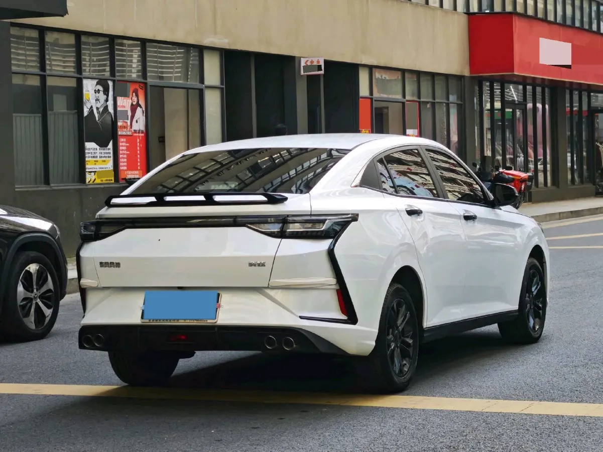 2023 DongFeng Aeolus YiXuan 1.5L 125HP L4 6DCT,autocango,china used car exporter,china ev exporter,chinese used car exporter,chinese used ev exporter