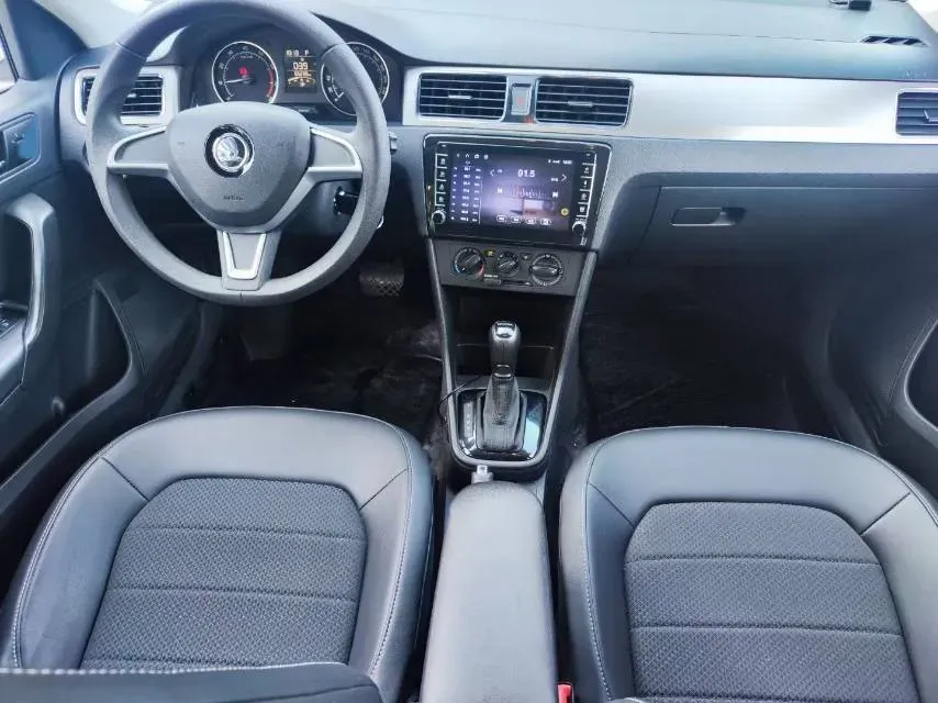 2019 Skoda Rapid Spaceback 1.5L 110HP L4 6AT,autocango,china used car exporter,china ev exporter,chinese used car exporter,chinese used ev exporter