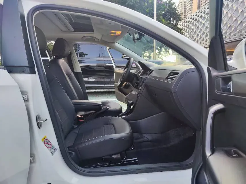 2019 Skoda Rapid Spaceback 1.5L 110HP L4 6AT,autocango,china used car exporter,china ev exporter,chinese used car exporter,chinese used ev exporter