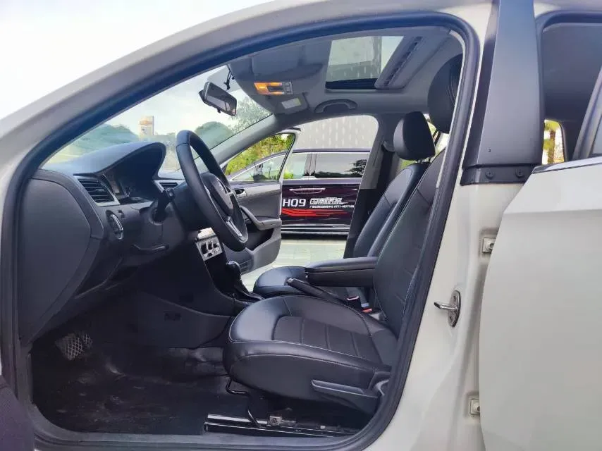 2019 Skoda Rapid Spaceback 1.5L 110HP L4 6AT,autocango,china used car exporter,china ev exporter,chinese used car exporter,chinese used ev exporter