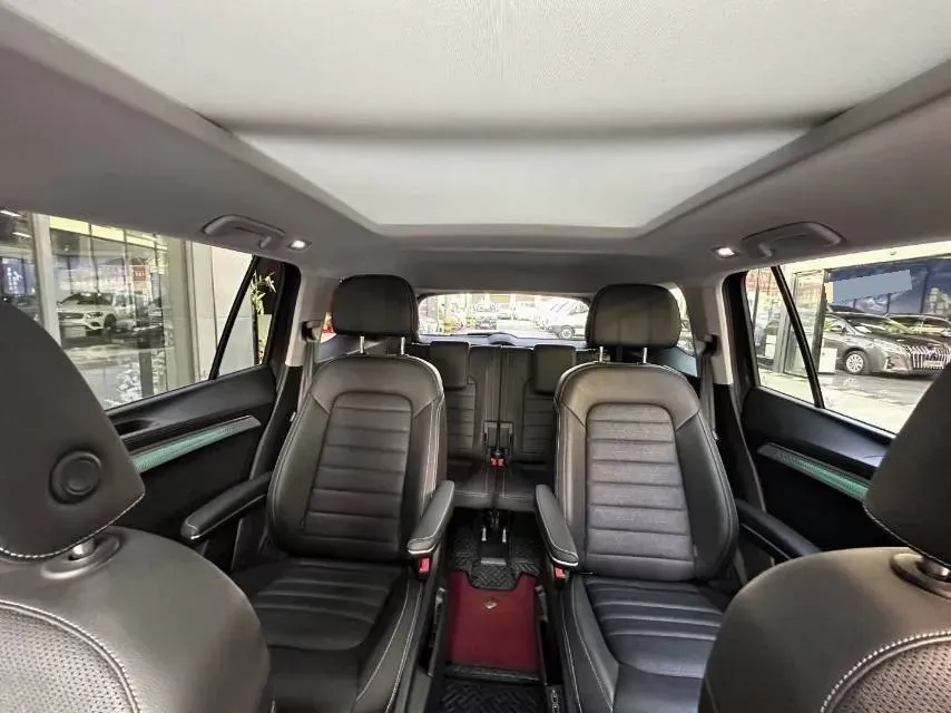 2021 Volkswagen Talagon 2.0T 220HP L4 7DCT,autocango,china used car exporter,china ev exporter,chinese used car exporter,chinese used ev exporter