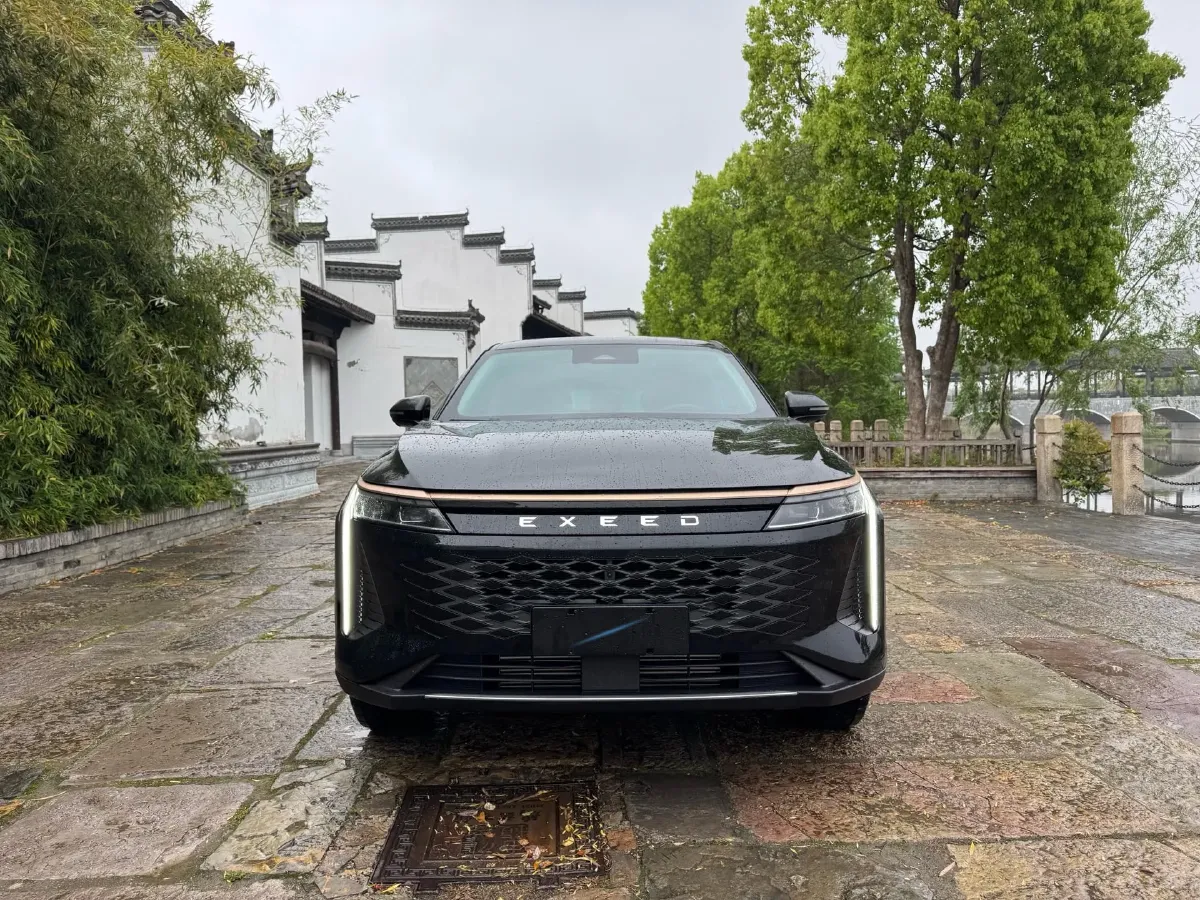 2023 Exceed RX 2.0T 261HP L4 7DCT,autocango,china used car exporter,china ev exporter,chinese used car exporter,chinese used ev exporter