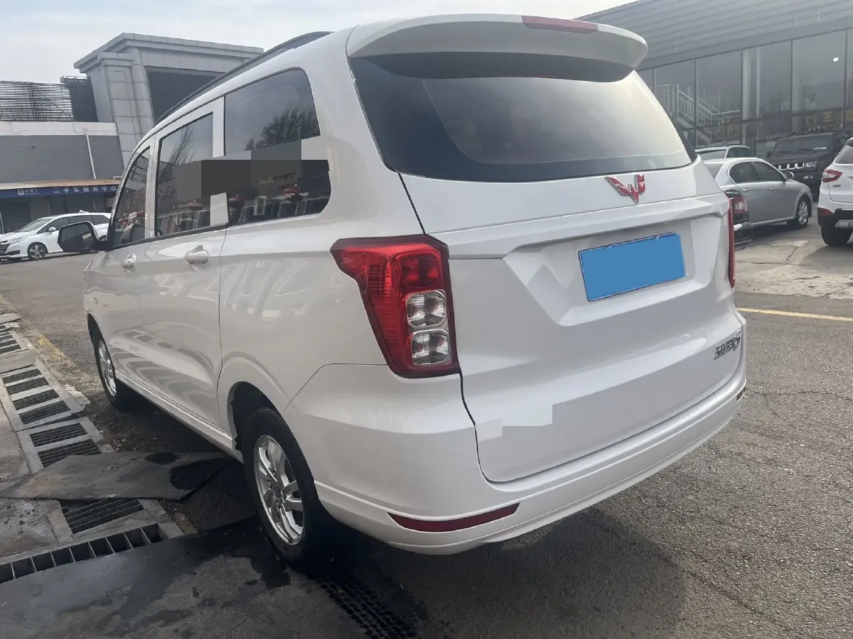 2019 WuLing HongGuang 1.5L 99HP L4 6MT,autocango,china used car exporter,china ev exporter,chinese used car exporter,chinese used ev exporter