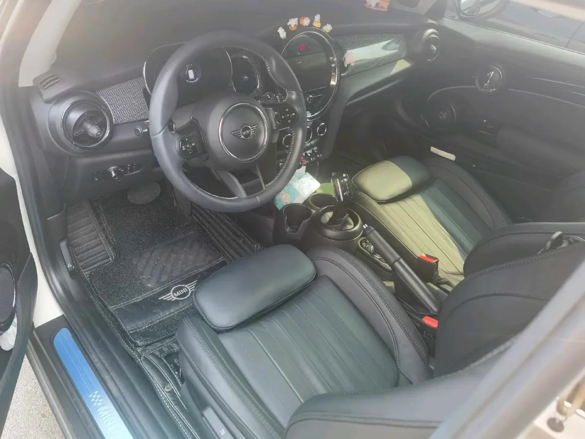 2022 MINI MINI 2.0T 192HP L4 7DCT,autocango,china used car exporter,china ev exporter,chinese used car exporter,chinese used ev exporter