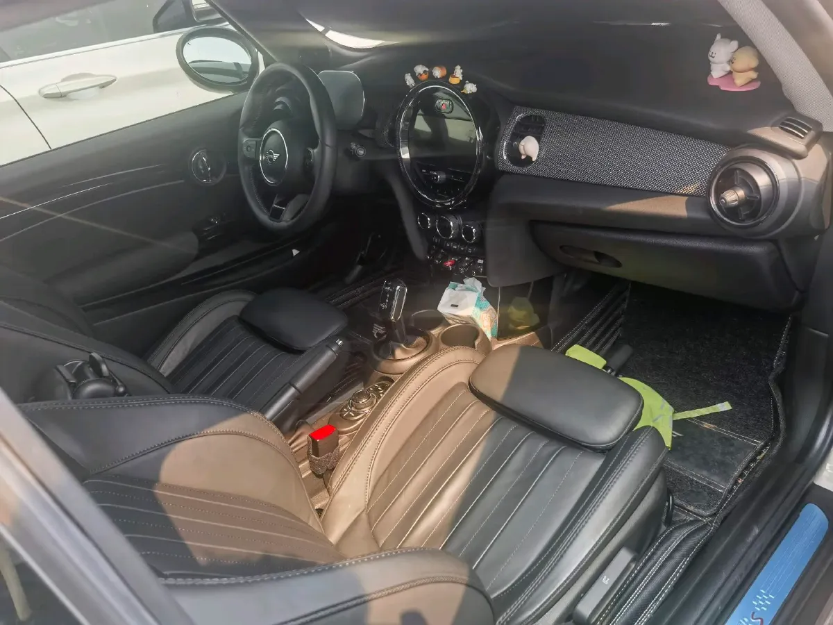 2022 MINI MINI 2.0T 192HP L4 7DCT,autocango,china used car exporter,china ev exporter,chinese used car exporter,chinese used ev exporter