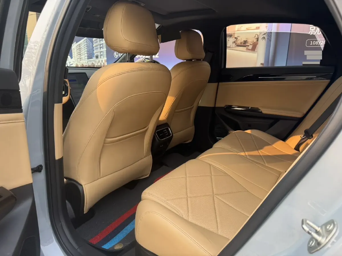 2023 Geely Galaxy L6 1.5T 163HP L4 3DHT PHEV,autocango,china used car exporter,china ev exporter,chinese used car exporter,chinese used ev exporter