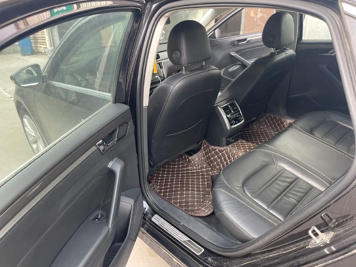 2017 Volkswagen Passat 1.8T 180HP L4 7DCT,autocango,china used car exporter,china ev exporter,chinese used car exporter,chinese used ev exporter