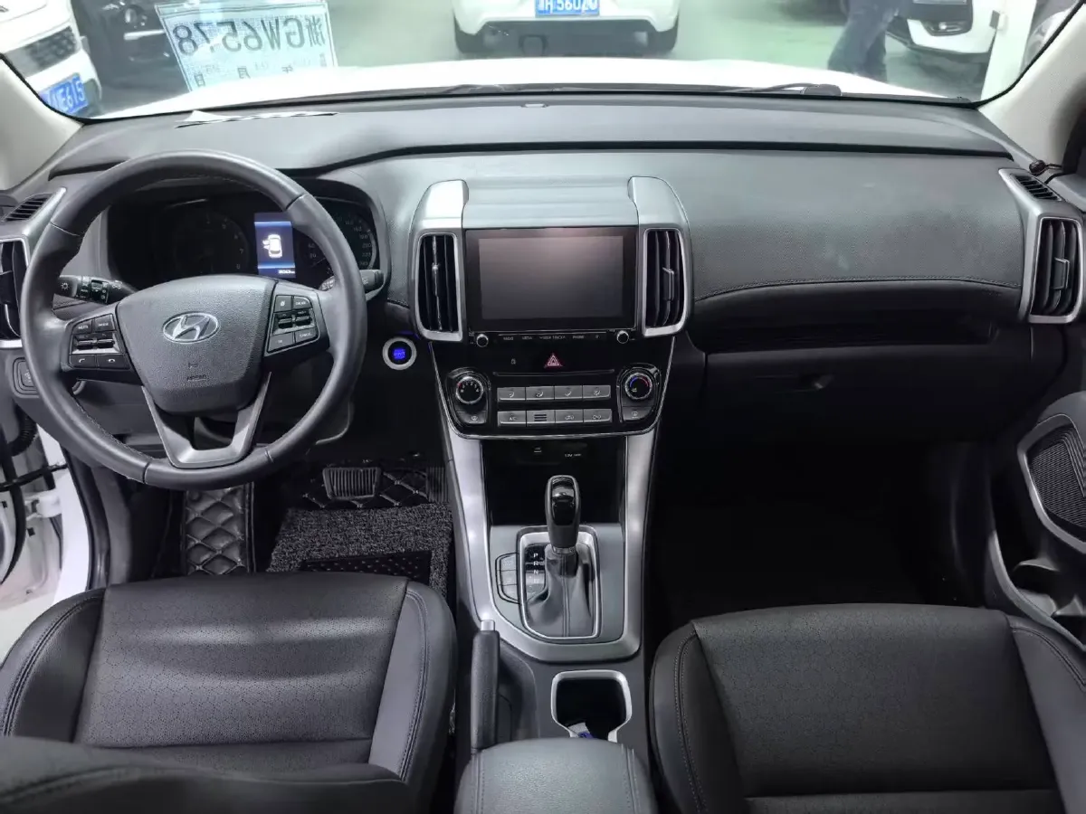 2018 Hyundai ix35 2.0L 160HP L4 6AT,autocango,china used car exporter,china ev exporter,chinese used car exporter,chinese used ev exporter