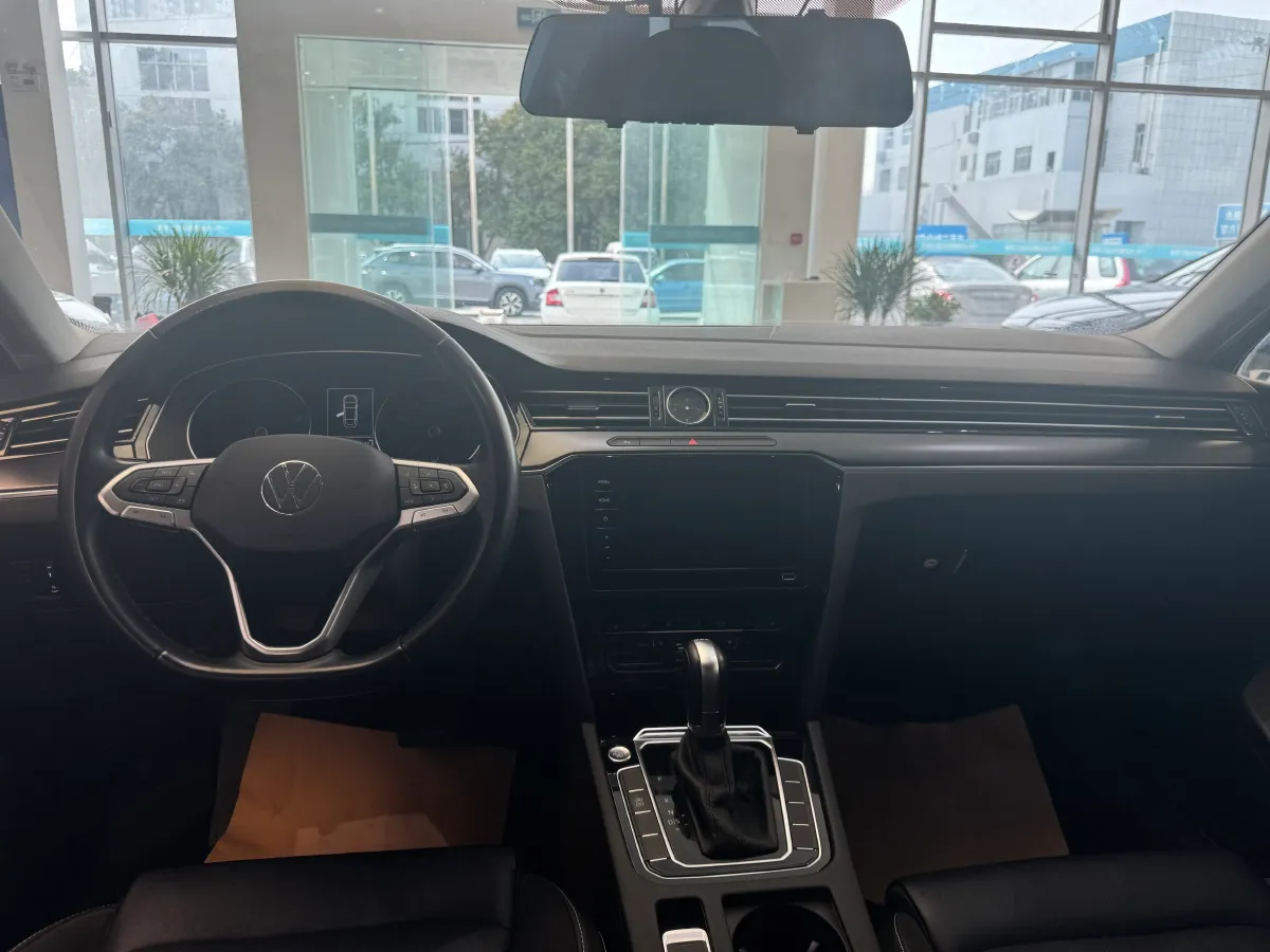 2020 Volkswagen Magotan 2.0T 186HP L4 7DCT,autocango,china used car exporter,china ev exporter,chinese used car exporter,chinese used ev exporter