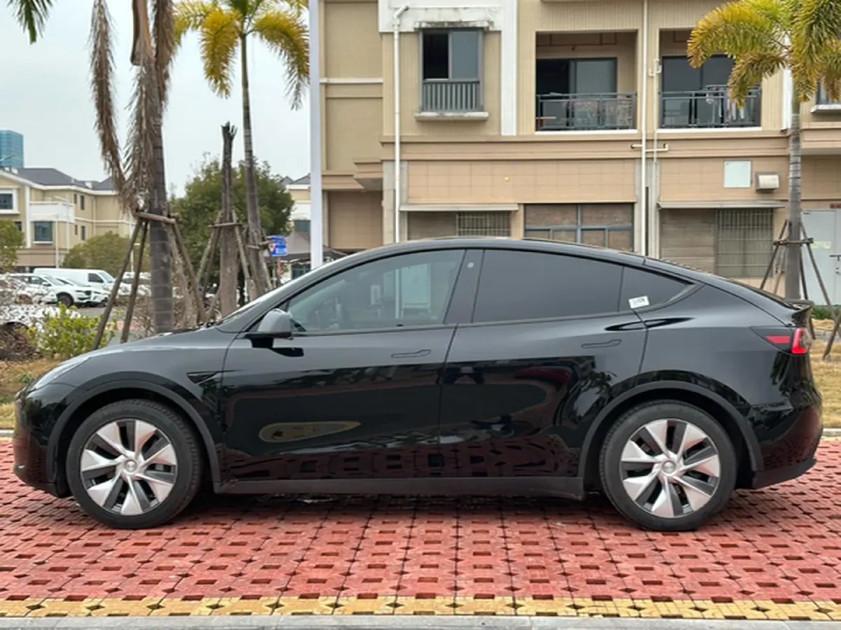 2022 Tesla Model Y BEV 60KWH,autocango,china used car exporter,china ev exporter,chinese used car exporter,chinese used ev exporter