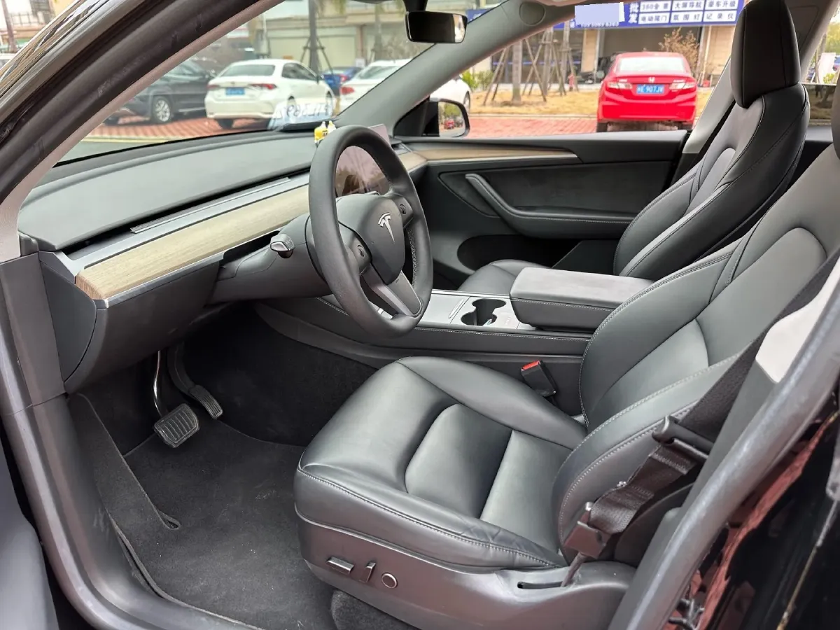 2022 Tesla Model Y BEV 60KWH,autocango,china used car exporter,china ev exporter,chinese used car exporter,chinese used ev exporter