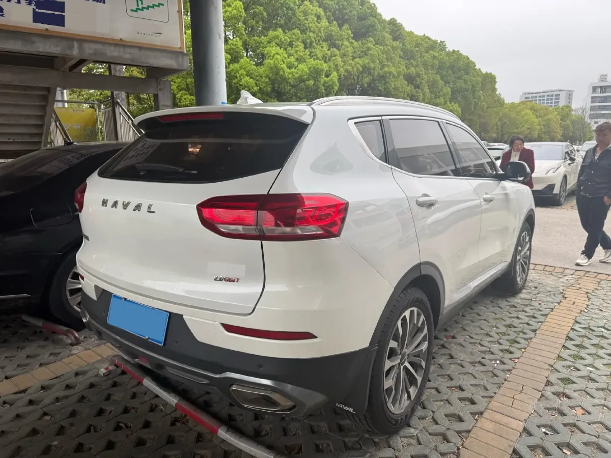 2020 Haval H6 2.0T 224HP L4 7DCT,autocango,china used car exporter,china ev exporter,chinese used car exporter,chinese used ev exporter