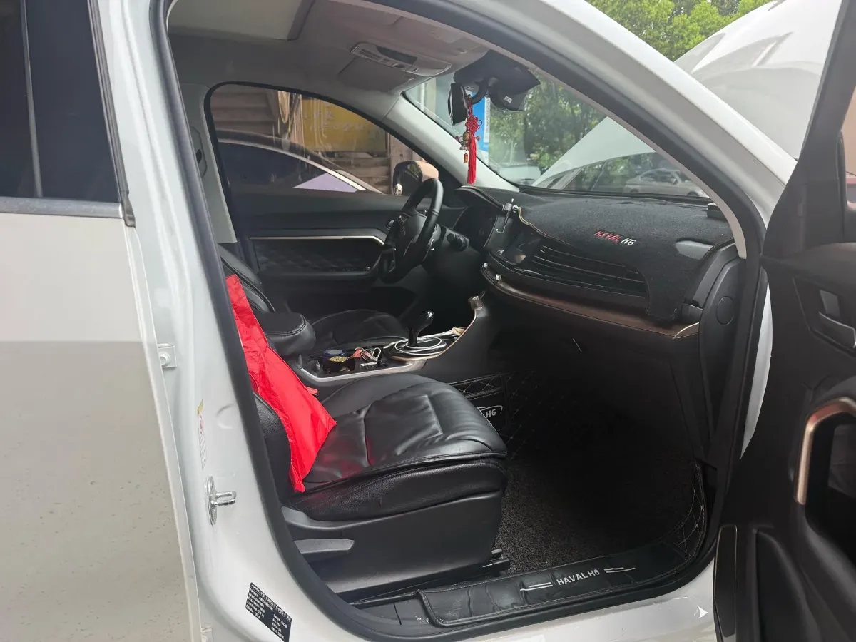 2020 Haval H6 2.0T 224HP L4 7DCT,autocango,china used car exporter,china ev exporter,chinese used car exporter,chinese used ev exporter