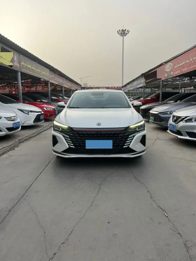 2023 DongFeng Aeolus YiXuan MAX 1.5T 190HP L4 7DCT,autocango,china used car exporter,china ev exporter,chinese used car exporter,chinese used ev exporter