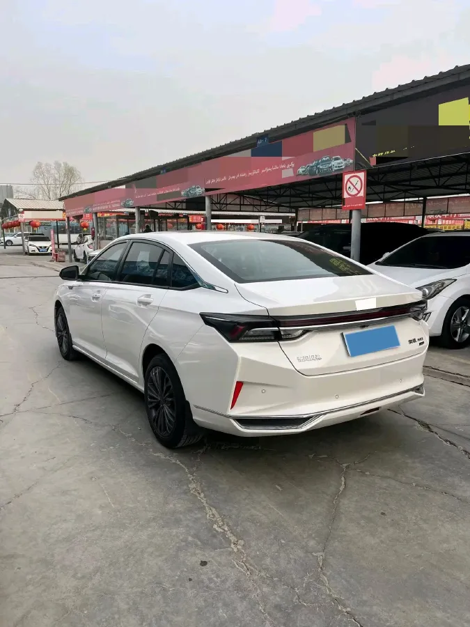 2023 DongFeng Aeolus YiXuan MAX 1.5T 190HP L4 7DCT,autocango,china used car exporter,china ev exporter,chinese used car exporter,chinese used ev exporter