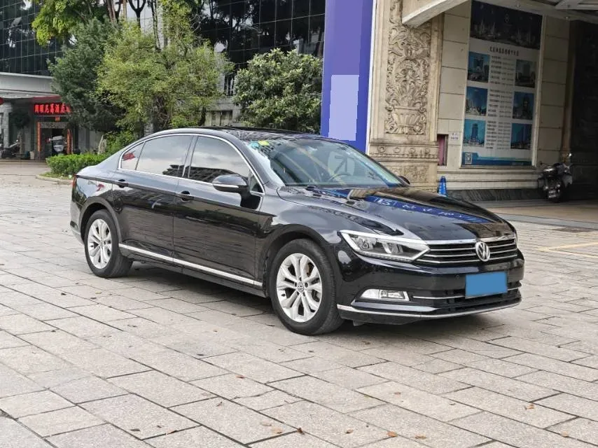 2019 Volkswagen Magotan 2.0T 186HP L4 7DCT,autocango,china used car exporter,china ev exporter,chinese used car exporter,chinese used ev exporter