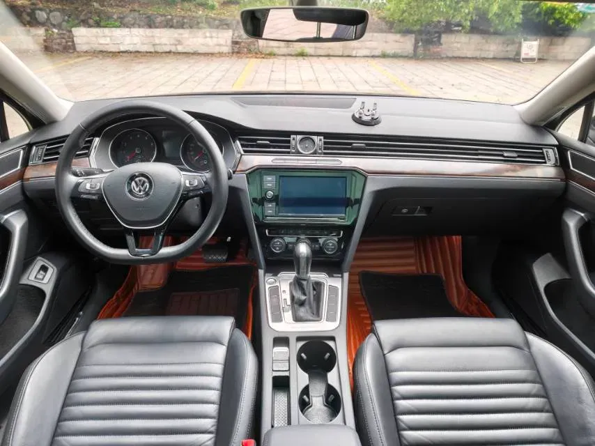 2019 Volkswagen Magotan 2.0T 186HP L4 7DCT,autocango,china used car exporter,china ev exporter,chinese used car exporter,chinese used ev exporter