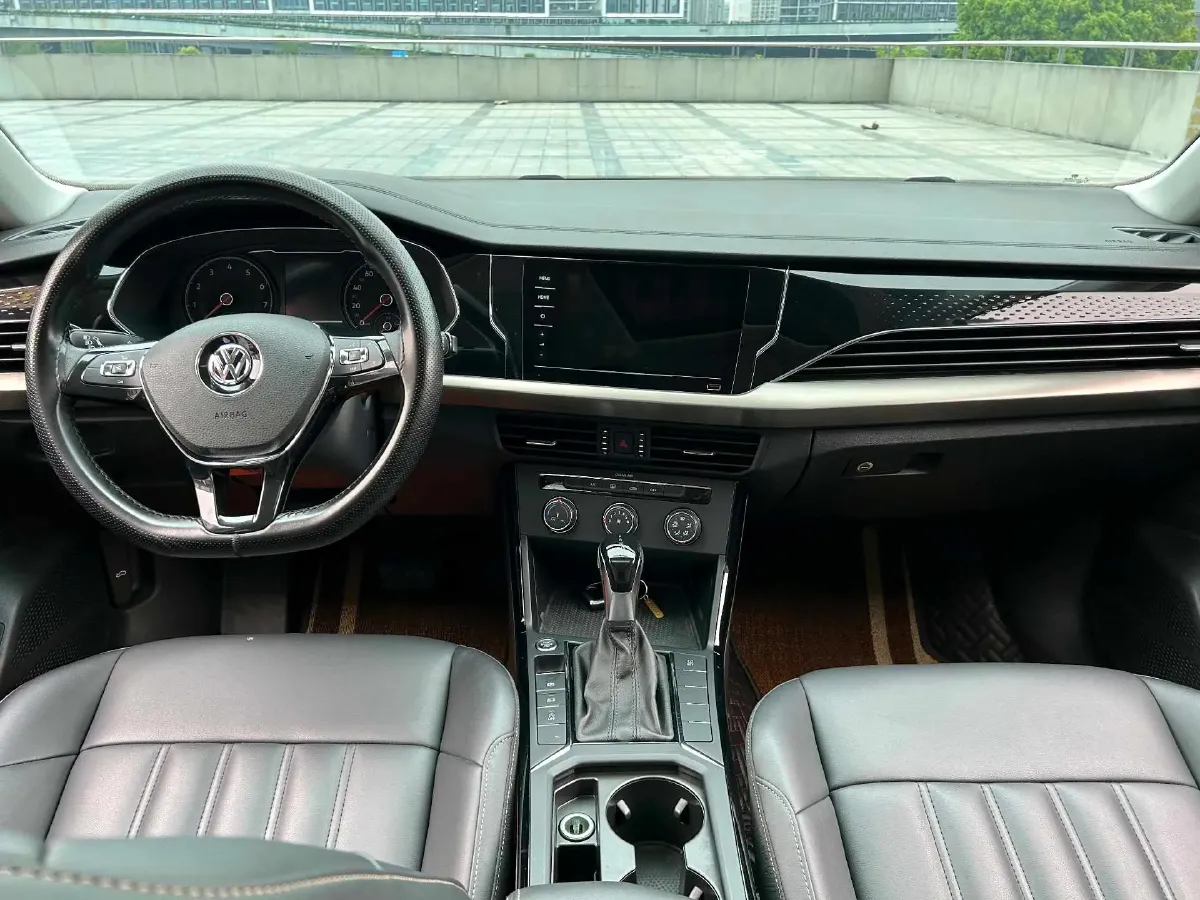 2020 Volkswagen Passat 1.4T 150HP L4 7DCT,autocango,china used car exporter,china ev exporter,chinese used car exporter,chinese used ev exporter