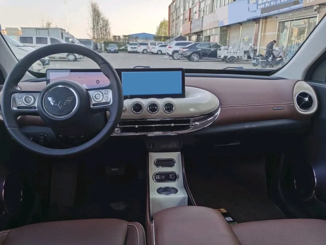 2023 WuLing BinGuo BEV 31.9KWH,autocango,china used car exporter,china ev exporter,chinese used car exporter,chinese used ev exporter