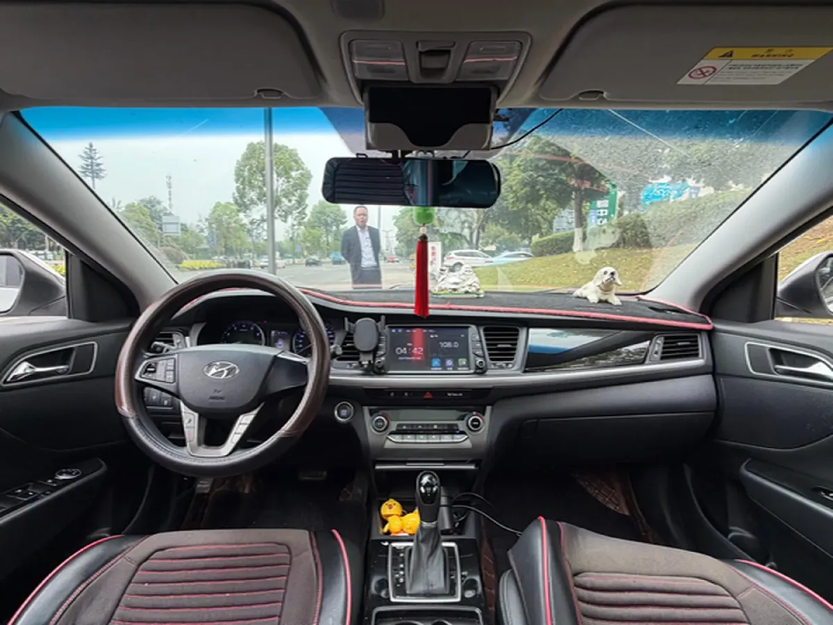 2017 Hyundai Mistra 1.6T 175HP L4 7DCT,autocango,china used car exporter,china ev exporter,chinese used car exporter,chinese used ev exporter