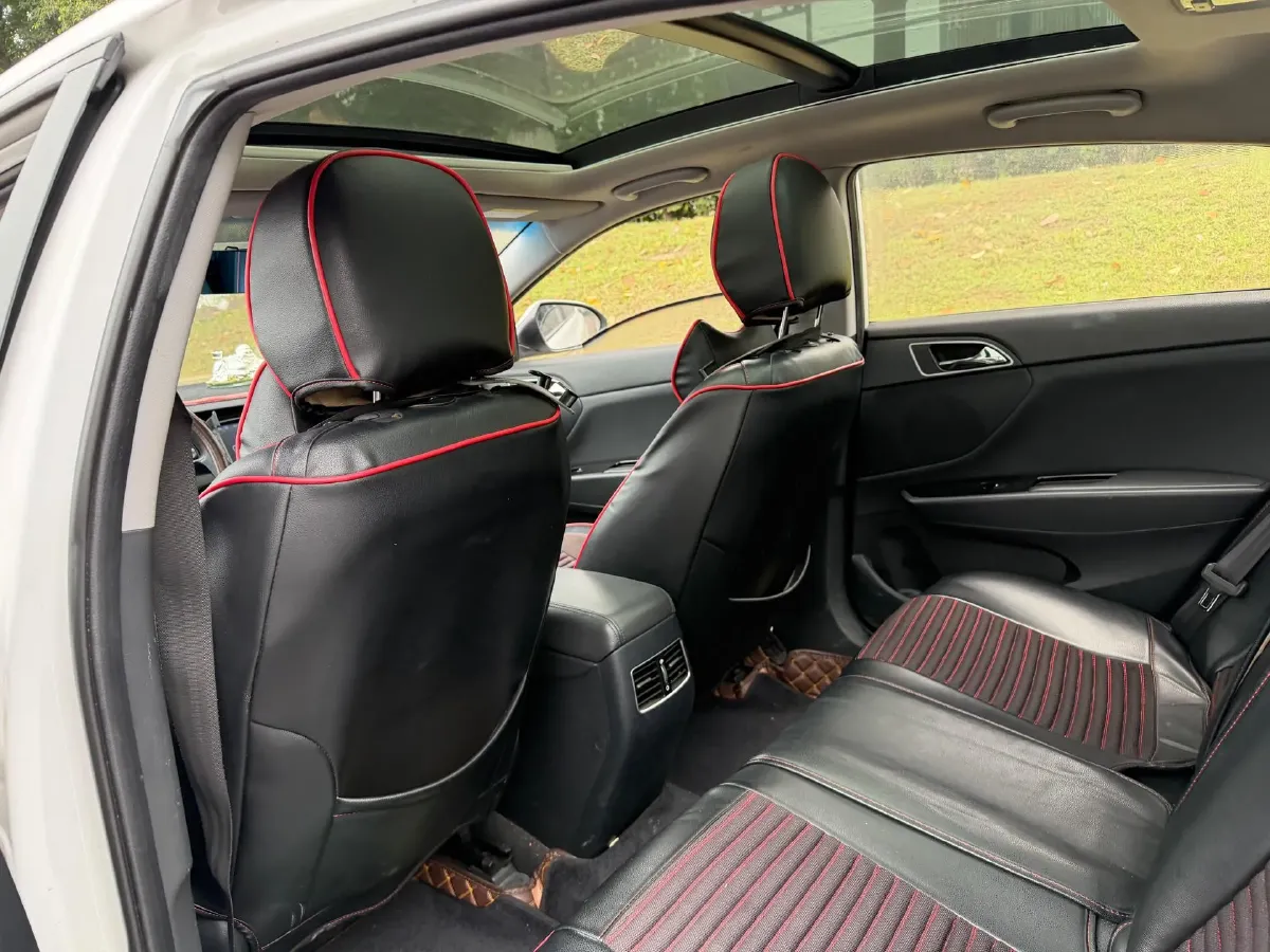 2017 Hyundai Mistra 1.6T 175HP L4 7DCT,autocango,china used car exporter,china ev exporter,chinese used car exporter,chinese used ev exporter