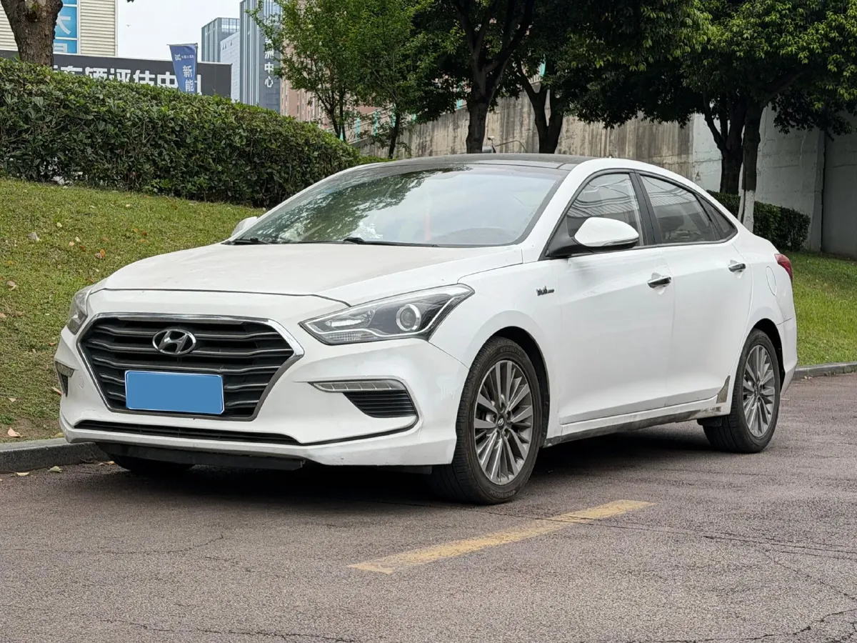 2017 Hyundai Mistra 1.6T 175HP L4 7DCT,autocango,china used car exporter,china ev exporter,chinese used car exporter,chinese used ev exporter